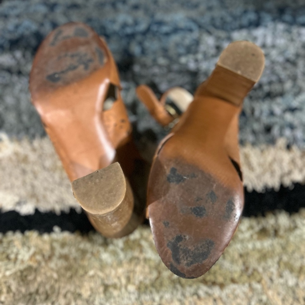 Cole Haan Indra High Floral Laser Cut Sandals in brown leather - Picture 5 of 6